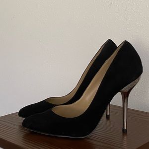 ALDO suede black pumps